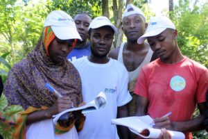Lire la suite à propos de l’article L’ONG Dahari forme les étudiants du Centre National Horticole de Mvouni