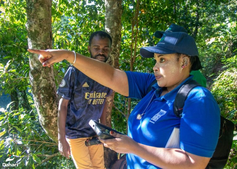 Kiboutia Boura, écogarde des Parcs Nationaux des Comores.